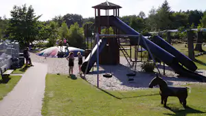 Krakær Camping - Campinganlage mit Spielplatz und Rutsche