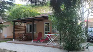 Kranjski Kamp Terrasse eines Ferienhauses