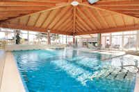 Kur- & Feriencamping Holmernhof's Dreiquellenbad  - Indoor Pool vom Campingplatz