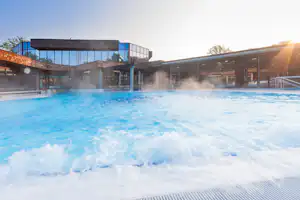 Kur- und Erlebniscamping Lug ins Land - Thermalbad in der Nähe des Campingplatzes