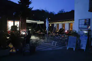 Kur- und Feriencamping Badenweiler - Flammkuchenterrasse am Campingplatz