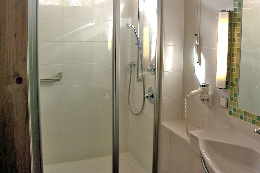 Kurcamping Bertahof - Badezimmer im Sanitärbereich