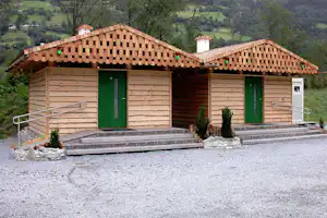 Kurcamping Bertahof - Sanitärgebäude auf dem Campingplatz