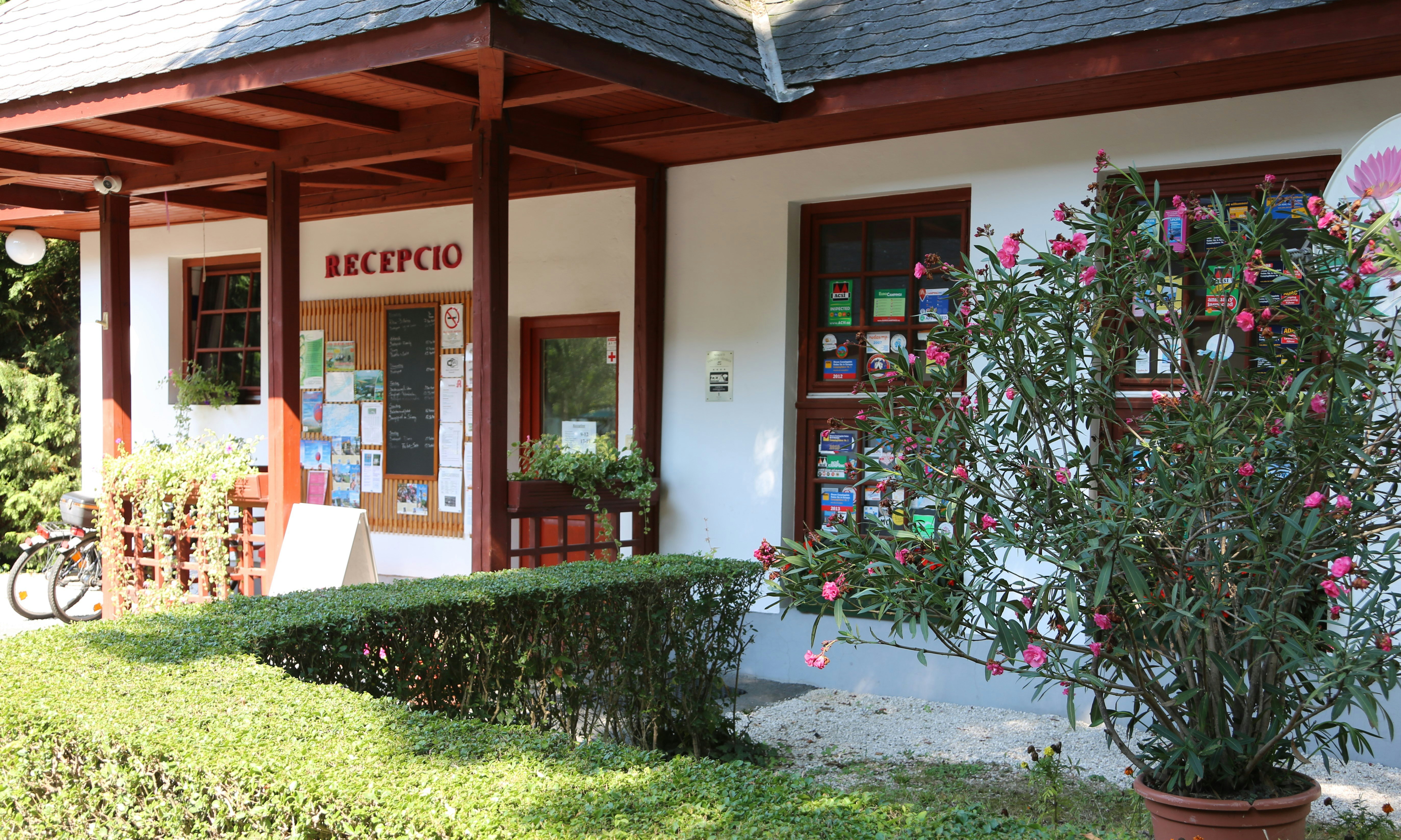 Kurcamping Castrum Hévíz - Rezeption auf dem Campingplatz