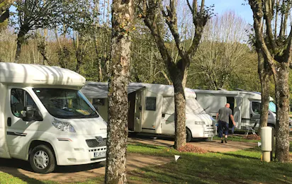 Camping Merry-sur-Yonne