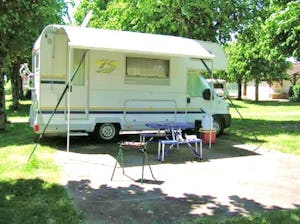 Camping Merry-sur-Yonne