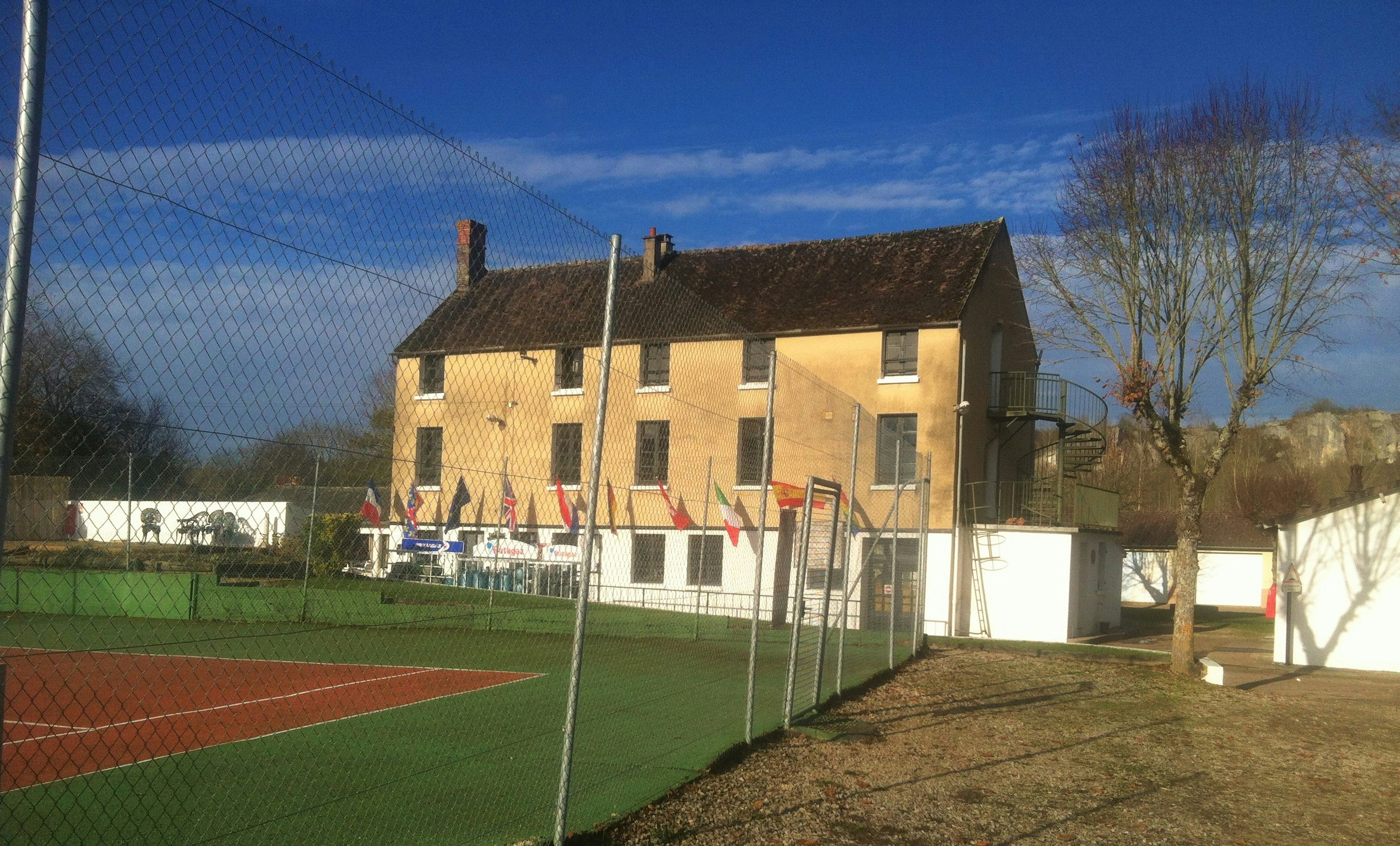 Camping Merry-sur-Yonne