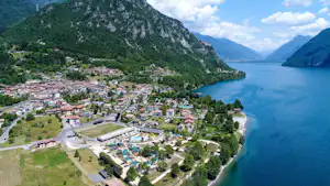 Lago Idro Glamping Boutique Lago Idro Camping Boutique - Luftaufnahme des Campingplatzes