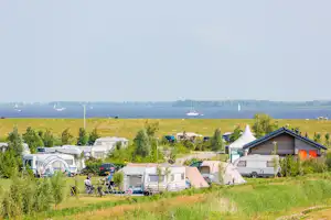 Landal Esonstad - Luftaufnahme vom Campingplatz am Lauwersmeer