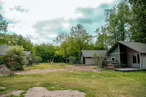 EuroParcs Ruinen Landclub Camping Ruinen - Mobilheime mit Terrasse im Grünen