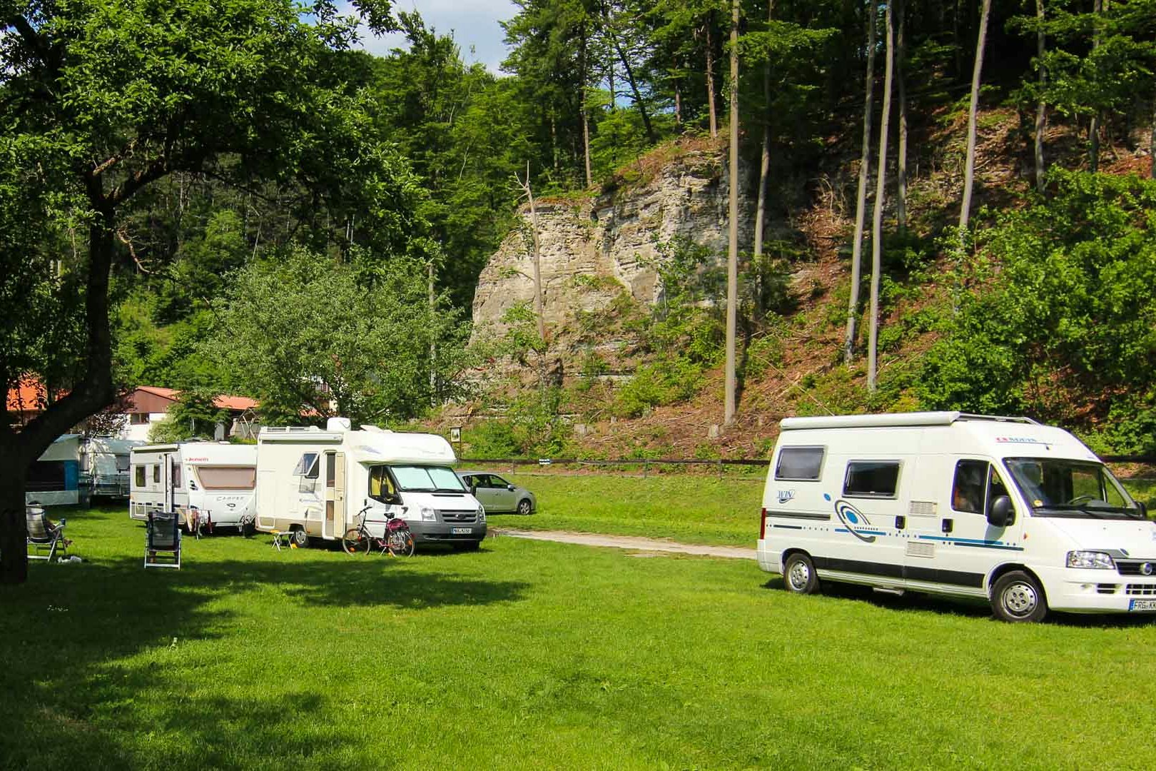 Landgasthof Probstei Zella - Standplätze im Grünen auf dem Campingplatz