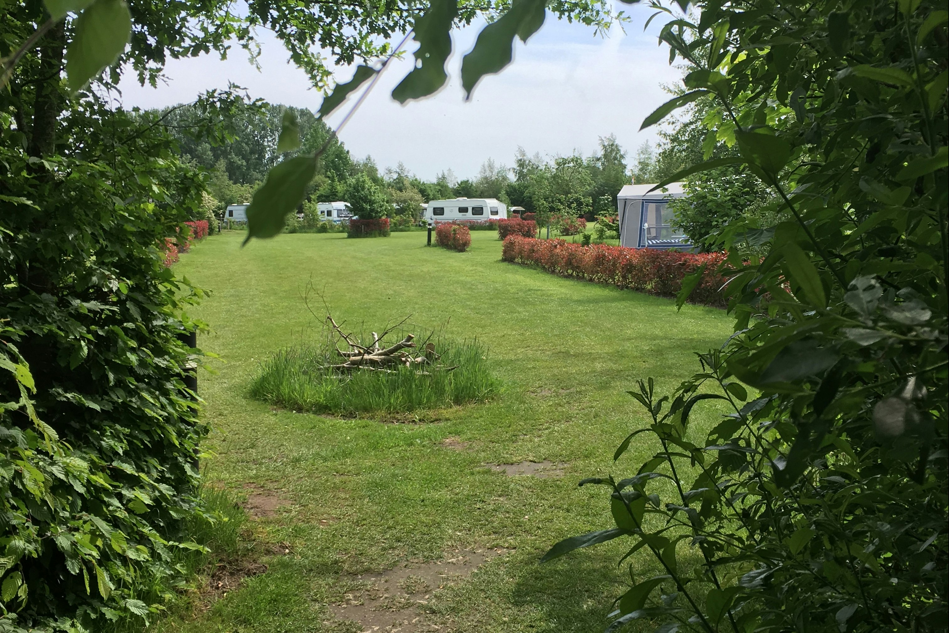 Landschapscamping De Graspol - Wohnmobil- und  Wohnwagenstellplätze im Grünen