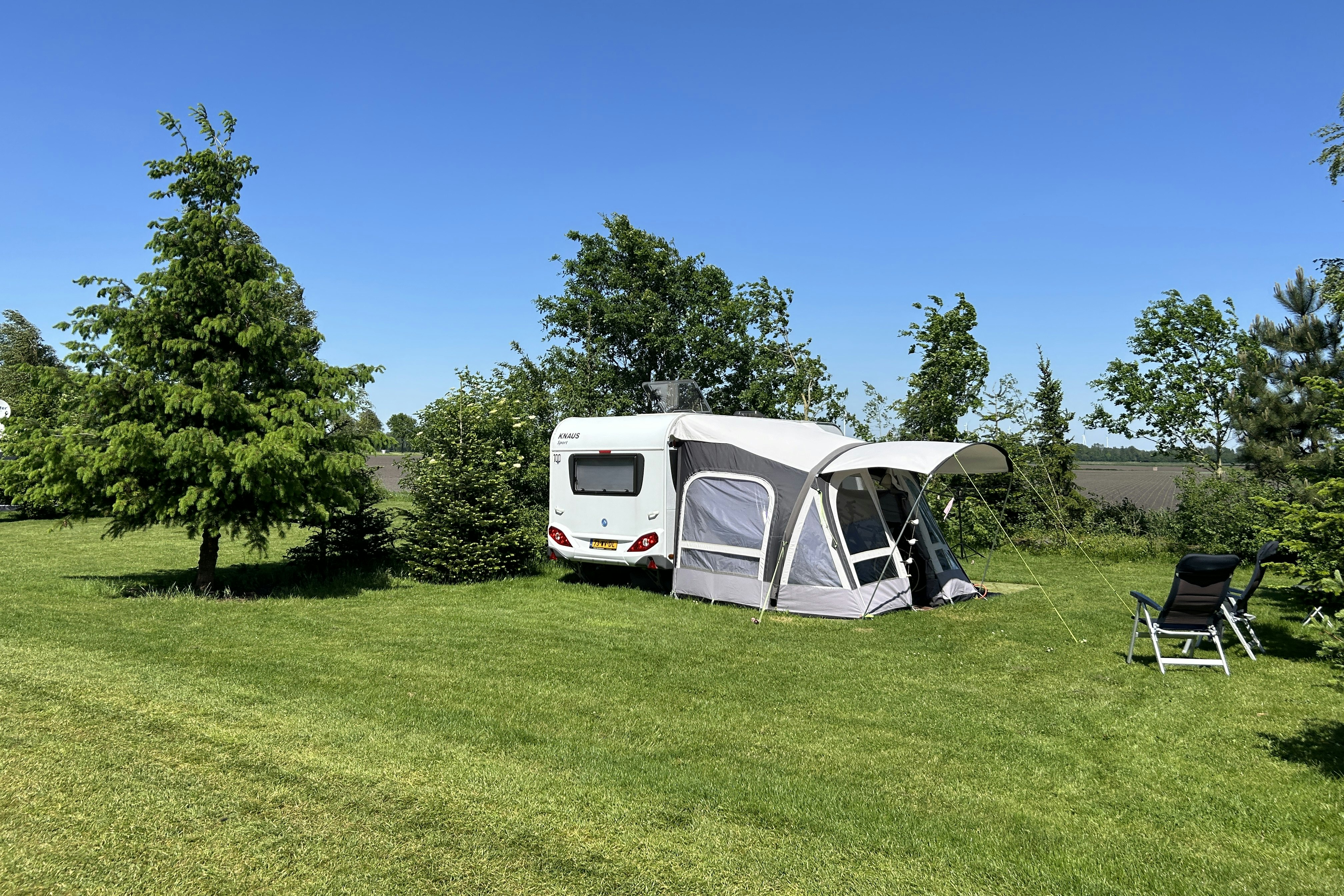Landschapscamping Sparrenhof - Standplatzwiese auf dem Campingplatz