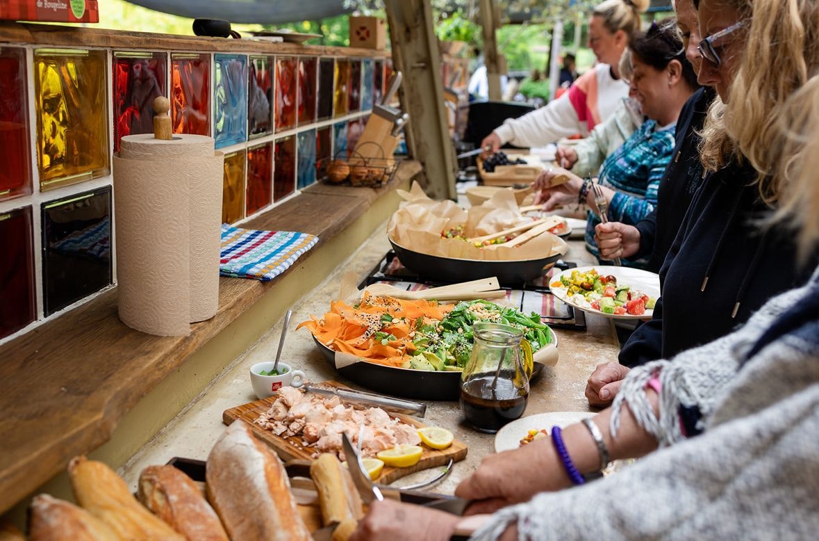 Le Camp - Camper am Buffet