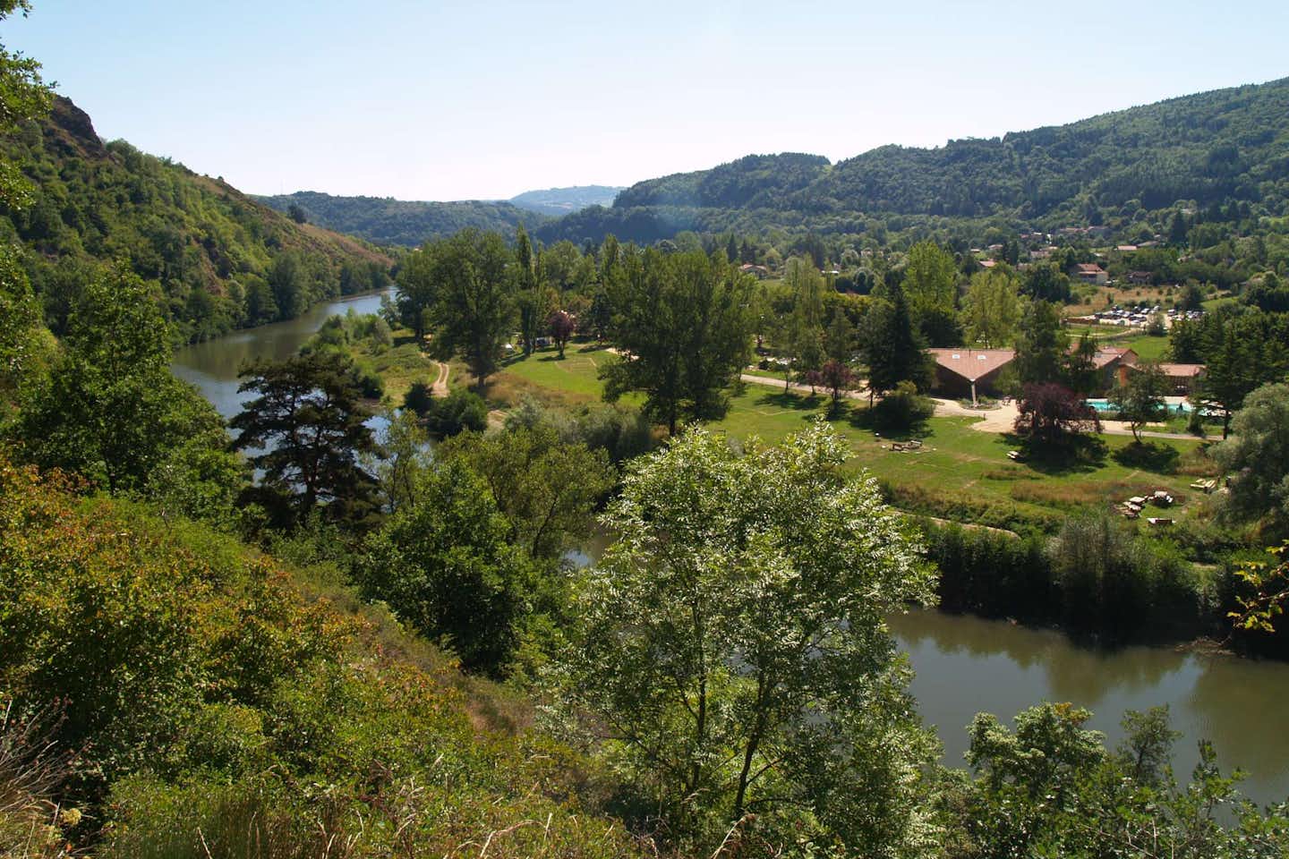 Le CosyCamp  - Blick auf den Campingplatz an der Loire