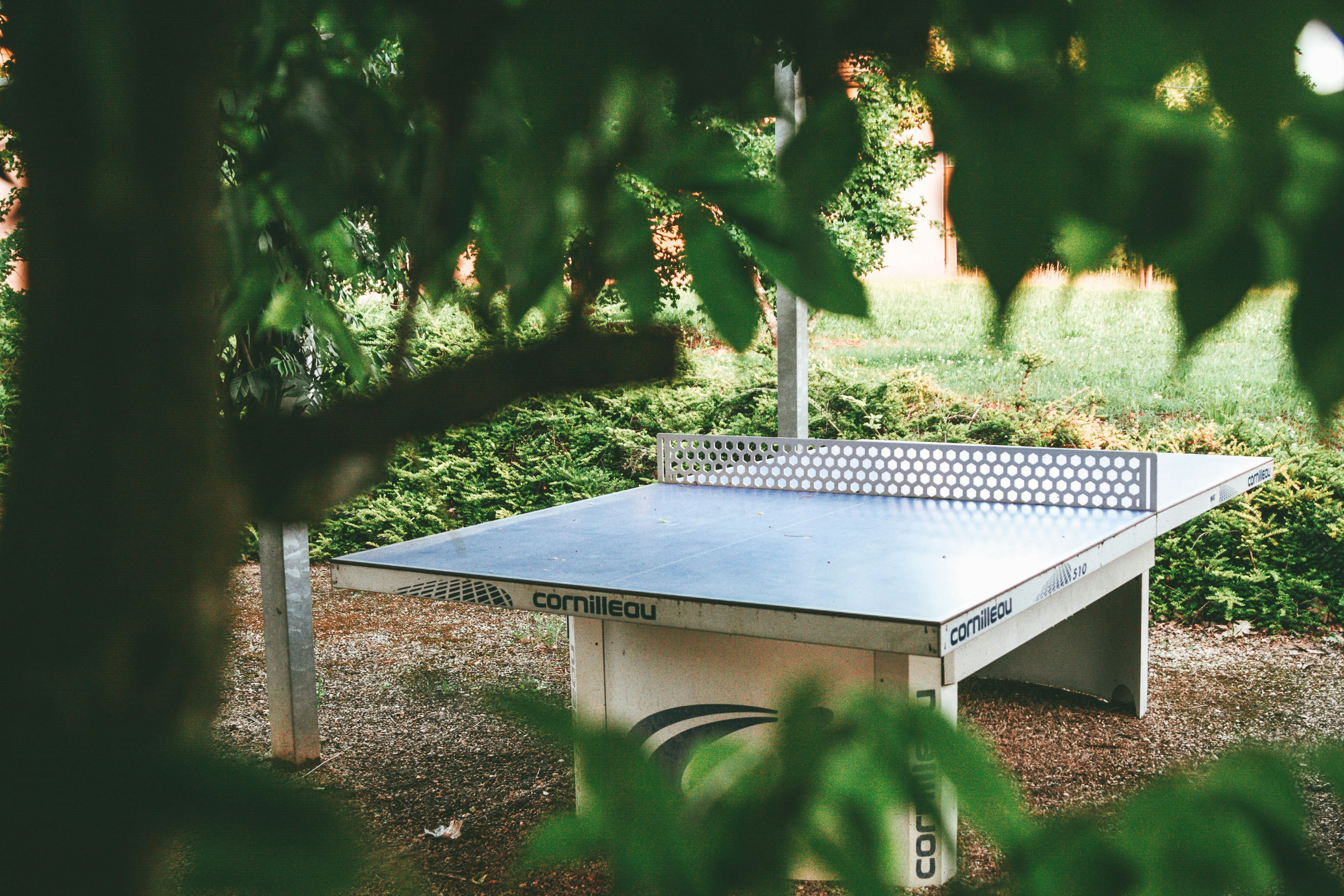 Le Domaine de Claire Rive - Tischtennisplatte auf dem Campingplatz