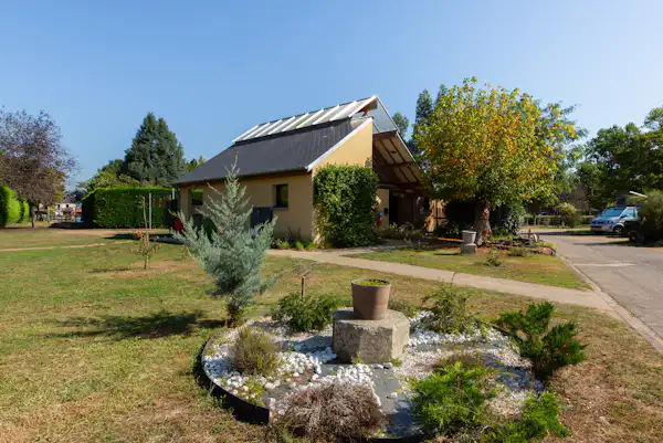 Flower Camping Le Jardin de Sully
