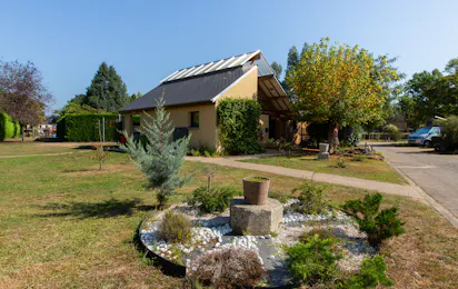 Flower Camping Le Jardin de Sully