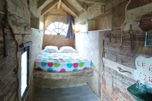 Camping Le Roc del Rey - Doppelbett im Chalet
