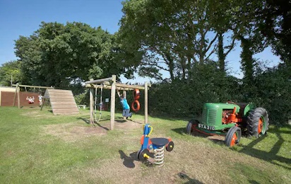 Leadstone Camping