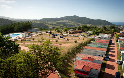 Camping & Bungalows Leagi