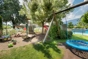 LernCamping Moosbauer - Spielplatz im Grünen auf dem Campingplatz