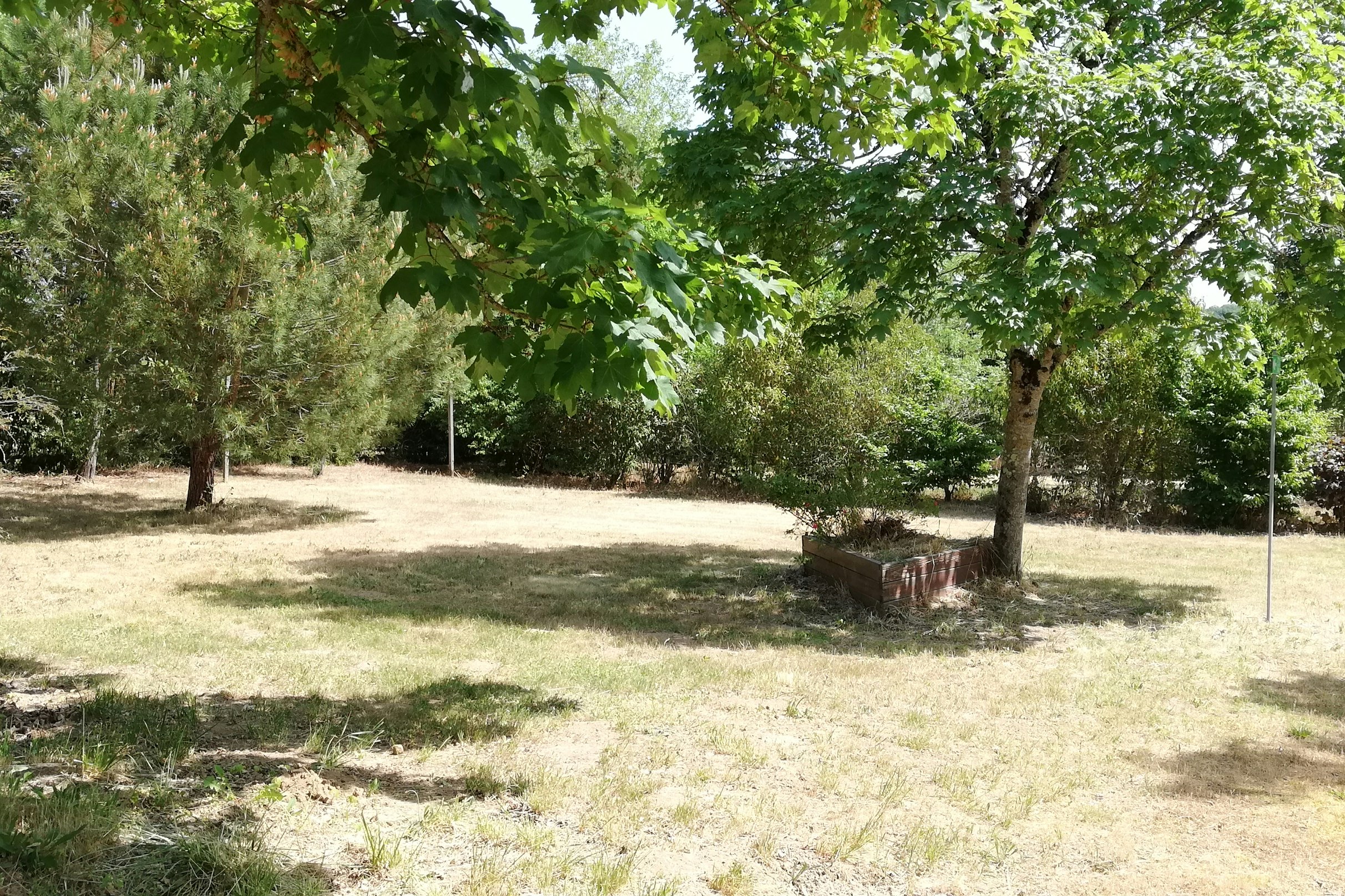 Les Chalets de Moulière - Standplätze auf dem Campingplatz