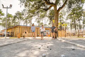 Les Dunes de Contis - Boulefeld auf dem Campingplatz