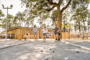 Les Dunes de Contis - Boulefeld auf dem Campingplatz