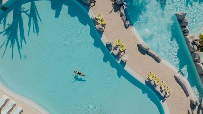 Les Méditerranées Nouvelle Floride - Blick auf den Pool aus der Vogelperspektive