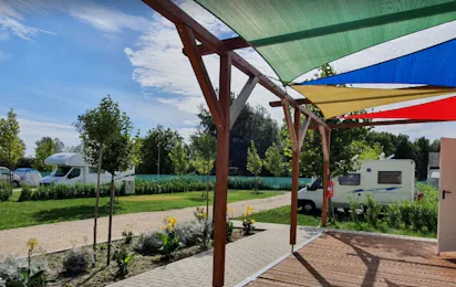 Lipót Thermal Camping