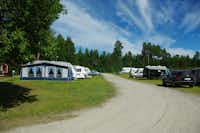 Lits Camping -  Wohnwagenstellplätze im Grünen auf dem Campingplatz