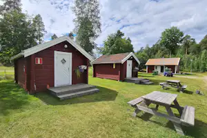 Ljusdals Camping - Außenansicht Mobilheime auf dem Campingplatz