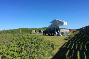 Løkken Strand Camping - Wohnmobil- und Wohnwagenstandplätze auf der Wiese