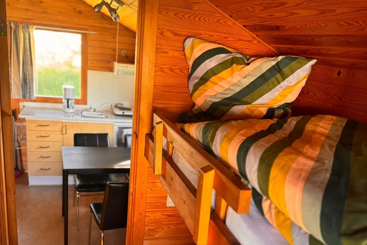 Løkken VestkystCamping - Innenansicht einer Mietunterkunft auf dem Campingplatz