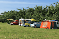 Løkken VestkystCamping - Wohnwagenstellplätze im Grünen auf dem Campingplatz