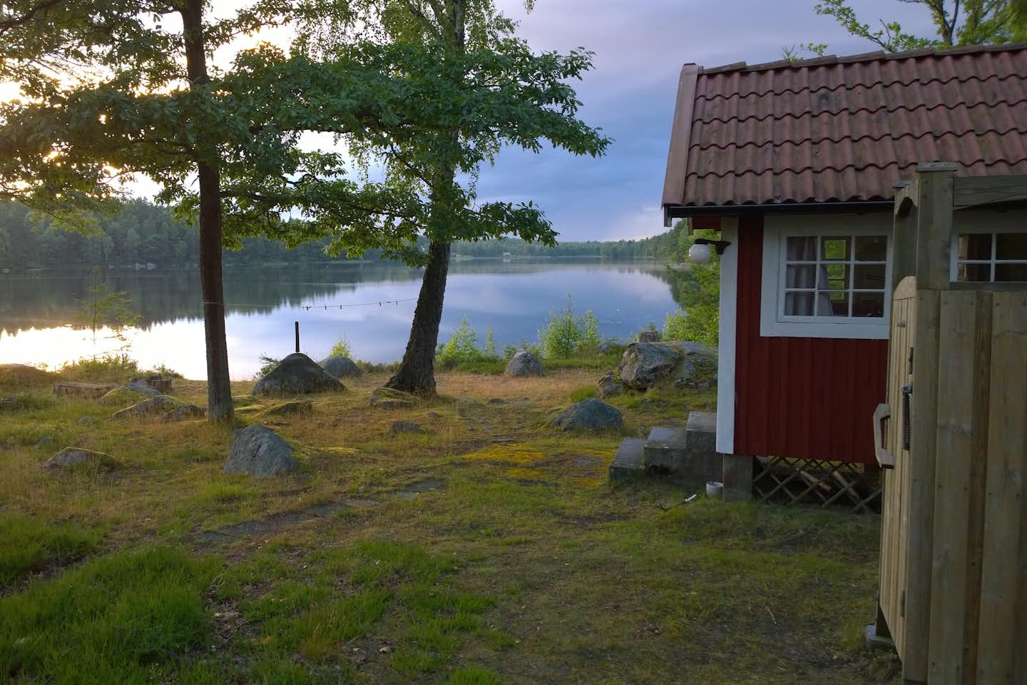 Långasjönäs Camping & Holiday Village - Hütte am See 