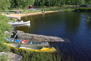 Långasjönäs Camping & Holiday Village - Kajak im See