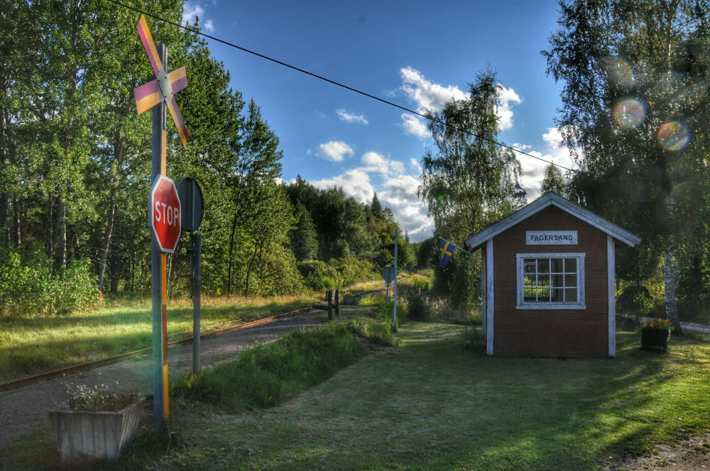 Långsjön Stugor & Camping - Bahnstation in der Nähe des Campingplatzes