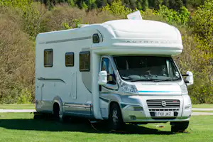Loch Ness Shores Club Site - Wohnmobilstellplatz auf dem Campingplatz
