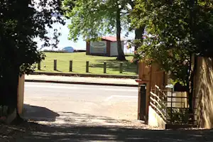 Lodging le Lac - Eingang des Campingplatzes