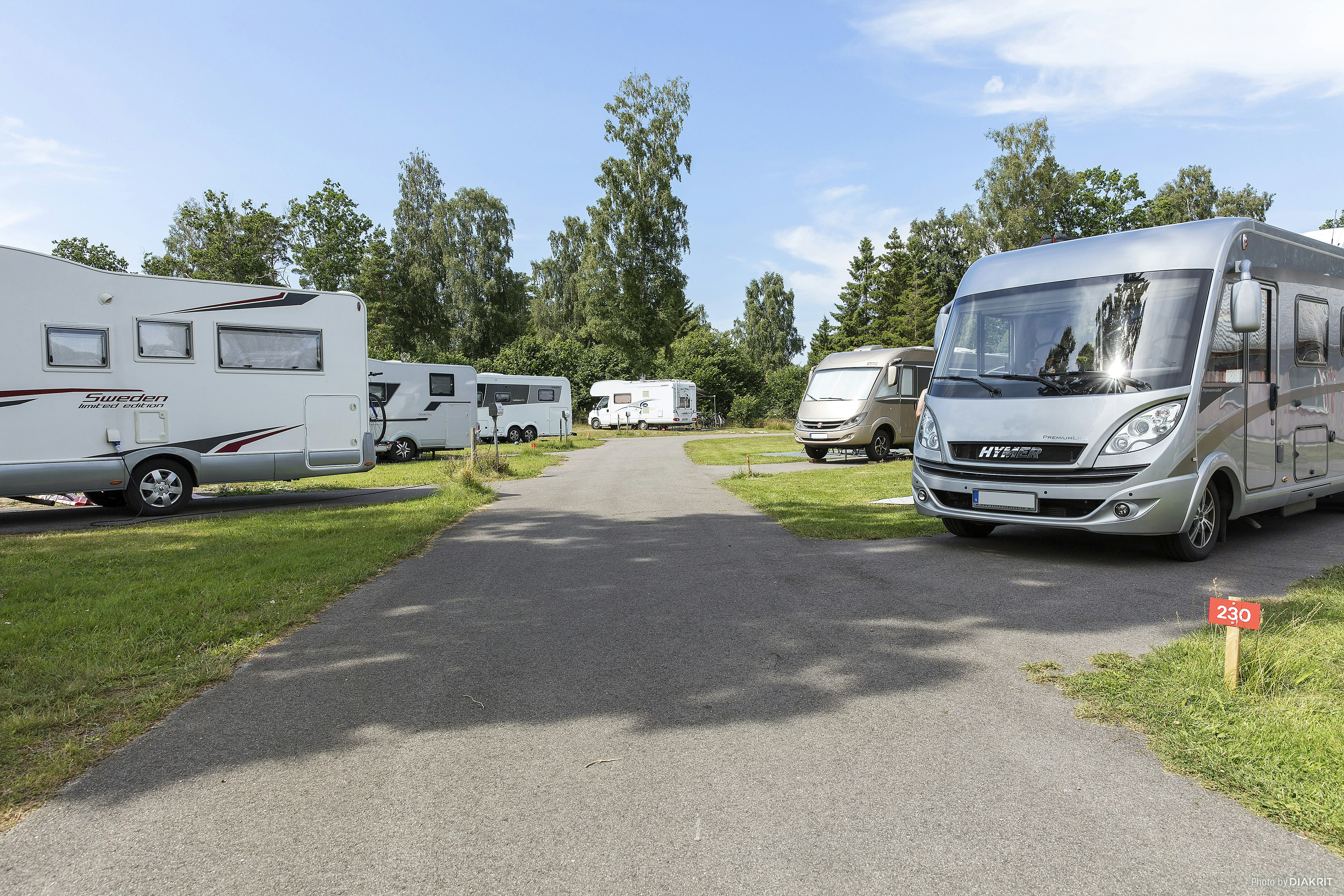 First Camp Löttorp – Öland  Löttorps Camping - Standplätze auf dem Campingplatz