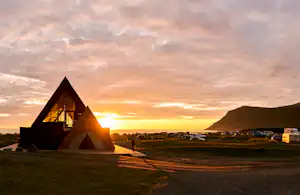 Lofoten Beach Camp - Sonnenuntergang über dem Campingplatz