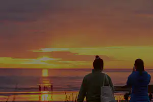 Lofoten Beach Camp - Sonnenuntergang über dem Meer