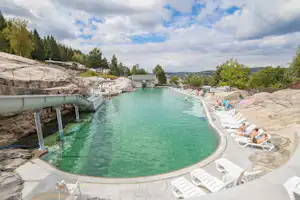 Lovisenberg Campingdrift AS Lovisenberg Familiencamping - Freibad auf dem Campingplatz