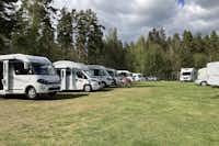 Lovsjö Badens Camping - Standplätze für Wohnwägen und Wohnmobile auf dem Campingplatz