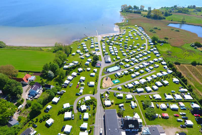 Lærkelunden Camping - Campingplatz an der Ostsee aus der Vogelperspektive