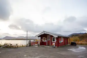 Lyngvaer Lofoten Bobilcamping - Rezeption.jpg