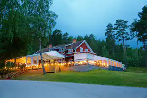 Malmköpings Bad & Camping - Restaurant am Abend