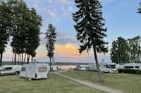 Maribell Campingplatz/Yachthafen - Wohnmobil- und  Wohnwagenstellplätze auf dem Campingplatz